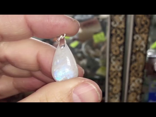 collares de piedra de luna