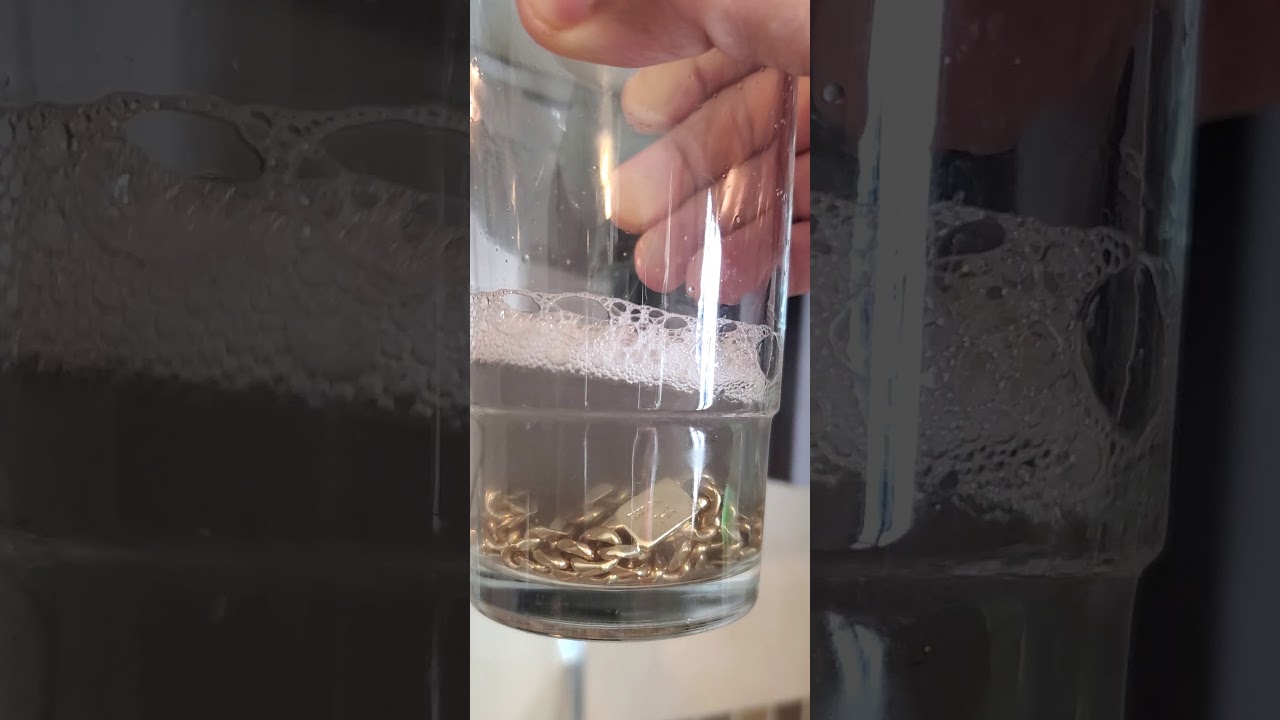 cómo limpiar el oro en casa