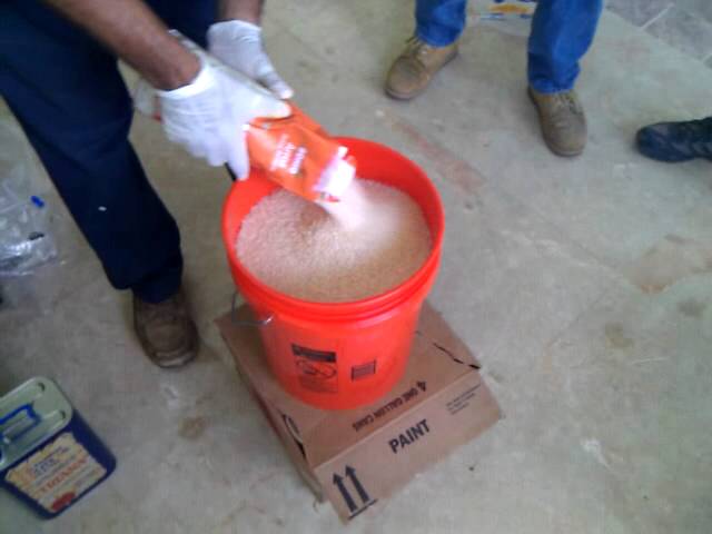recipiente de piedra para guardar el arroz